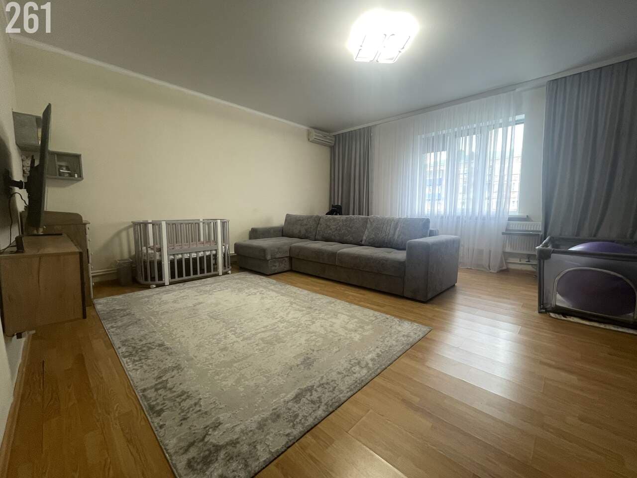 2-к квартира, 72 м², 1/2 эт.